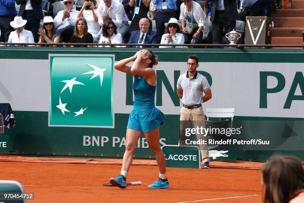 Arantxa Sanchez Vicario, Mayor of Paris Anne Hidalgo and President of French Tennis Federation Bernard Giudicelli watch Tennis player Simona Halep...