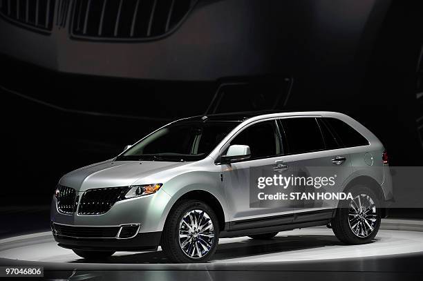 The Lincoln MKX SUV is shown during the the second press preview day at the 2010 North American International Auto Show January 12, 2010 at Cobo...