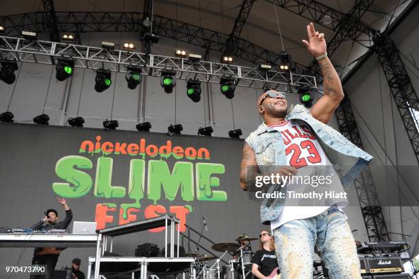 Recording Artist Flo Rida performs on stage during Nickelodeon SlimeFest at Huntington Bank Pavilion at Northerly Island on June 9, 2018 in Chicago,...