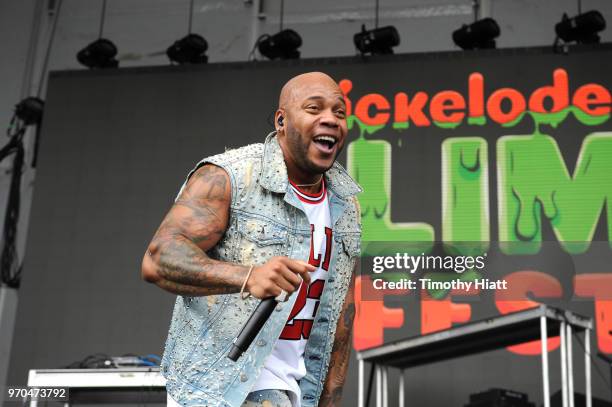 Recording Artist Flo Rida performs on stage during Nickelodeon SlimeFest at Huntington Bank Pavilion at Northerly Island on June 9, 2018 in Chicago,...