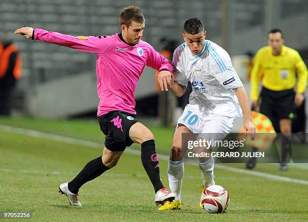 Marseille's midfielder Hatem Ben Arfa vies with Copenhagen's midfielder Martin Vingaard during the Europa league football match Olympique de...