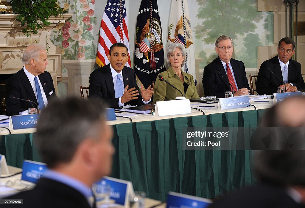 Obama Hosts Bi-Partisan Health Care Meeting