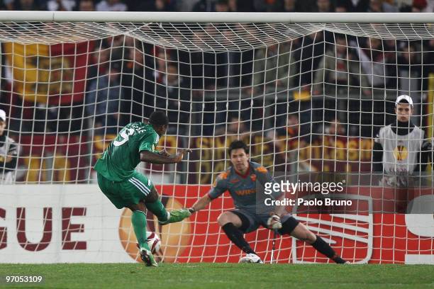 Djibril Cisse' of Panathinaikos scores from a penalty during the UEFA Europa League Round of 32, 2nd leg match between AS Roma and Panathinaikos on...