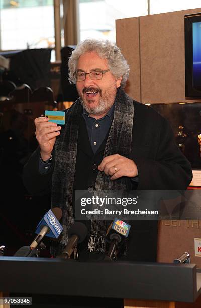 Harold Ramis attends the "Meet the Oscars" exhibit at The Shops at North Bridge on February 25, 2010 in Chicago, Illinois.