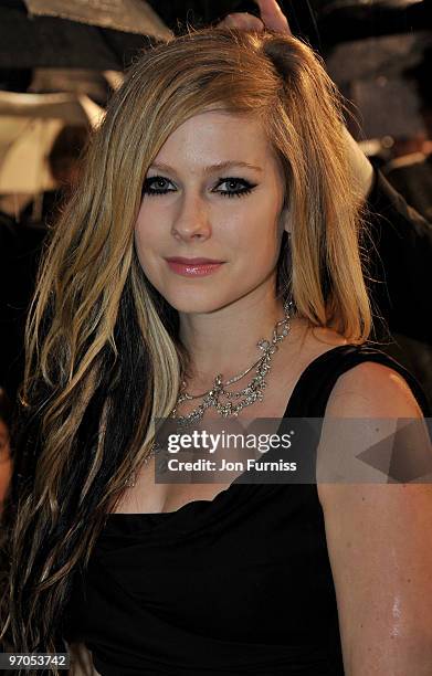 Singer Avril Lavigne attends the Royal World Premiere of Tim Burton's 'Alice In Wonderland' at the Odeon Leicester Square on February 25, 2010 in...