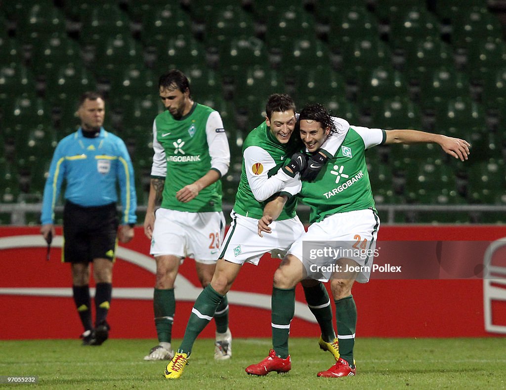 Werder Bremen v FC Twente - UEFA Europa League