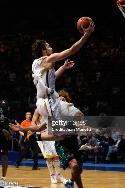 Sergio Llull, #23 of Real Madrid in action during the Euroleague Basketball 2009-2010 Last 16 Game 4 between Real Madrid vs Montepaschi Siena at...