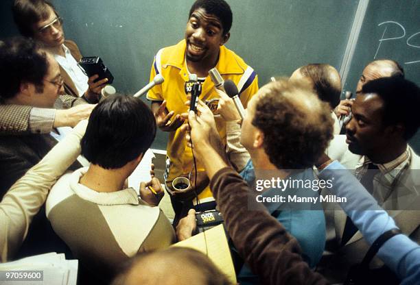 Los Angeles Lakers Magic Johnson with media after game vs San Antonio Spurs. Inglewood, CA CREDIT: Manny Millan