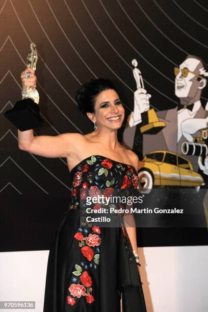 Fernanda Toussaint poses with the Ariel Award for Actress in Supporting Role for 'Oso polar' during the 60th Ariel Awards at Palacio de Bellas Artes...