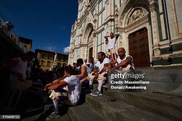 Players of the Mixed Team wait the semi-final of The Calcio Storico Fiorentino between the Santa Maria Novella Team at Piazza Santa Croce on June 9,...