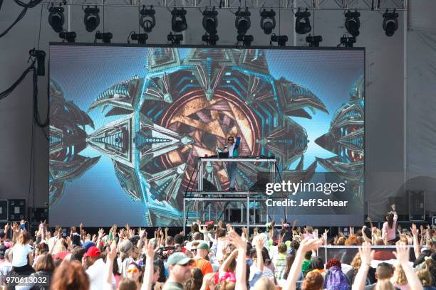 Recording Artist ZEDD performs at Nickelodeon SlimeFest at Huntington Bank Pavilion at Northerly Island on June 9, 2018 in Chicago, Illinois.