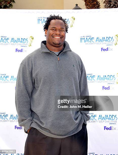 Center Melvin Fowler attends the 41st NAACP Image Awards' Celebrity Golf Challenge at the Trump National Golf Club on February 25, 2010 in Palos...