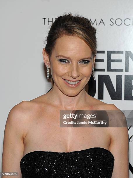 Amy Ryan attends the "Green Zone" New York premiere at AMC Loews Lincoln Square 13 on February 25, 2010 in New York City.