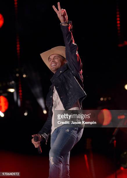 Dustin Lynch performs onstage during the 2018 CMA Music festival at Nissan Stadium on June 9, 2018 in Nashville, Tennessee.