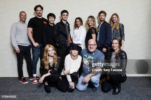 Corin Nemec, Joe Manganiello, Christopher Larkin, KJ Apa, Lesley-Ann Brandt, Clare Kramer, Matt Doran, Jess Macallan, Katherine McNamara, Lauren...