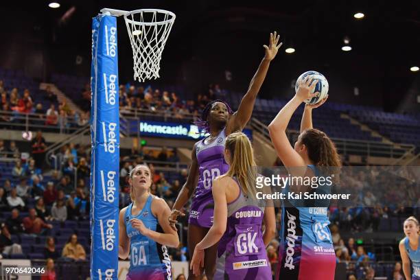 Jennifer O'Connell of the Steel is challenged by Ama Agbeze of the Northern Stars during the round six ANZ Premiership match between the Northern...