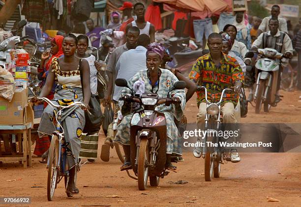 Faso Photos by Michael Williamson NEG#00000 7/15/08: PHOTOS FOR STORY ABOUT HOW FOOD PRICES ARE HAVING A NEGATIVE EFFECT ON DAILY LIFE IN BURKINA...