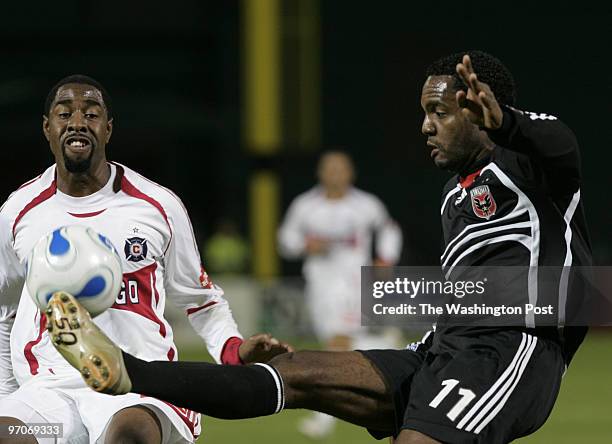 Sp/united14 Date: October 2007 Photographer: Toni L. Sandys/TWP Neg #: 194843 Washington, DC D.C. United play the Chicago Fire at RFK Stadium on...