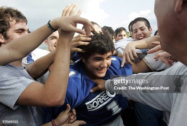 Sp_compete Date: September 19,2007 Photographer: Toni L. Sandys/TWP Neg #: 194598 Monterrey, The "American Football" team from Prepa Tech in...