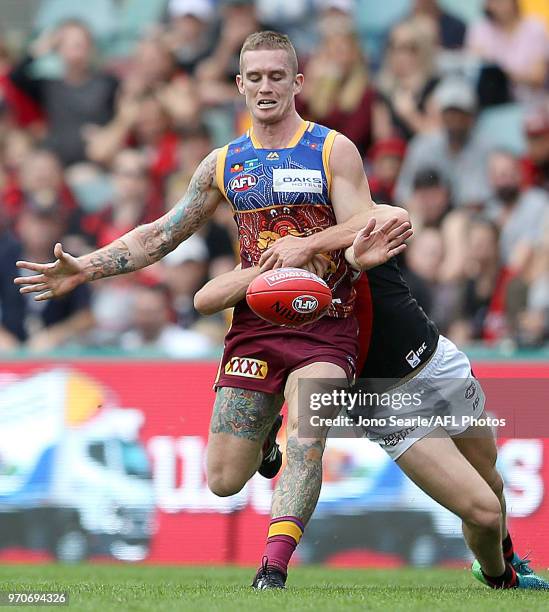 Dayne Beams of the Lions in action during the 2018 AFL round 12 match between the Brisbane Lions and the Essendon Bombers at The Gabba on June 10,...