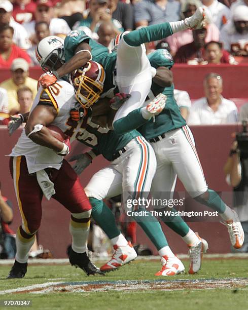 September 9,2007 Photographer: Toni L. Sandys/TWP Neg #: 193933 Landover, MD Season opener Washington Redskins play the Miami Dolphins at FedEx Field...