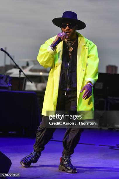 Singer Ro James performs on stage at Chene Park on June 9, 2018 in Detroit, Michigan.