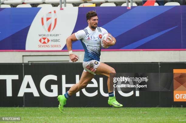 Bastien Berenguel of France during the match between France and Pays de Galles at the HSBC Paris Sevens, stage of the Rugby Sevens World Series at...