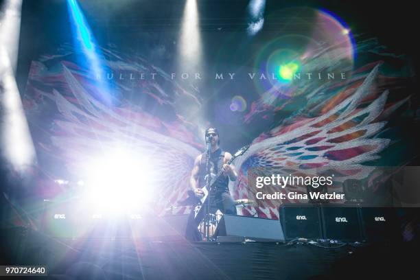 Bfmv Singer 3,320 Bullet For Valentine Stock Photos, High-Res Pictures, and Images ...