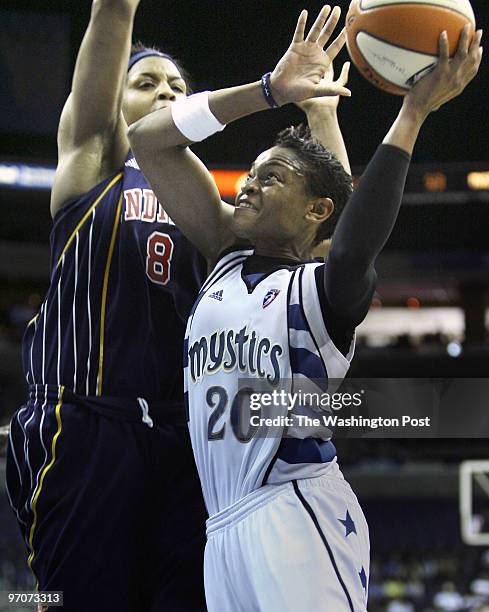 July 1, 2007 NEG#: 192127 CREDIT: Preston Keres/TWP EDITTED: Washington, D.C. Mystics vs. Indiana. Here, Mystic's Alana Beard drives to the bucket...