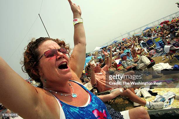 August 03, 2007 CREDIT: Mark Gail/ TWP Annapolis, Md. ASSIGNMENT#: 193084 EDITED: mg Marci Bena enjoying the music of the Otis Taylor Band at the...
