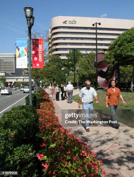 October 4, 2007 CREDIT: James M. Thresher / TWP. Crystal City, VA Tour of Crystal City with Angela Fox, exec. Dir. Of the Crystal City Busioness...