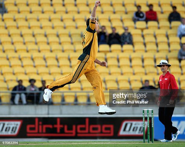 Shaun Tait of Australia celebrates his wicket of Brendon McCullum of New Zealand during the Twenty20 international match between New Zealand and...