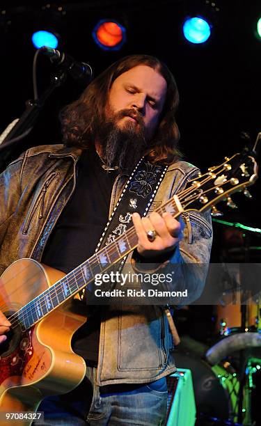 Singer/Songwriter, Jamey Johnson performs in a secret show during the 2010 Country Radio Seminar at The Stage on February 25, 2010 in Nashville,...