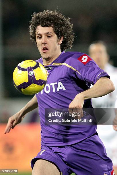 Stevan Jovetic of ACF Fiorentina in action during the Serie A match between ACF Fiorentina and AC Milan at Stadio Artemio Franchi on February 24,...