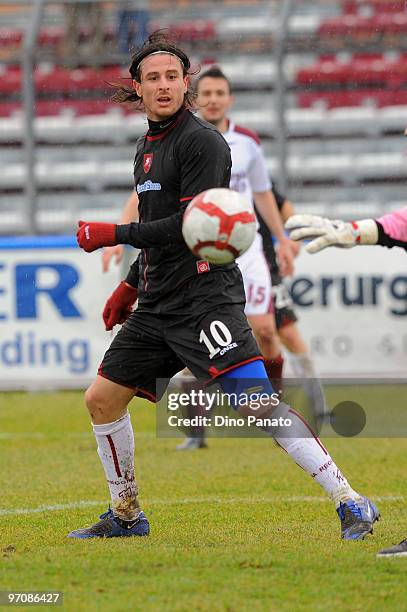 Daniele Cacia of Reggina in action during the Serie B match between AS Cittadella and Reggina Calcio at Stadio Pier Cesare Tombolato on February 20,...