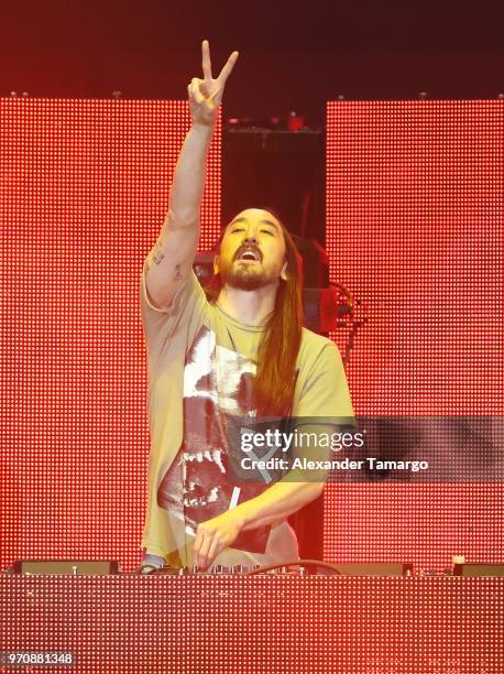 Steve Aoki is seen performing during the Mix Live! presented by Uforia concert at the AmericanAirlines Arena on June 9, 2018 in Miami, Florida.