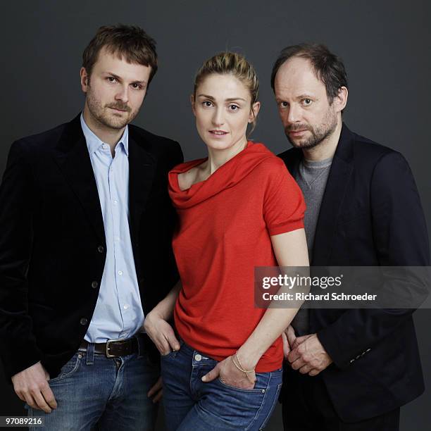 Actor Julie Gayet, Denis Podalydes and director Xabi Molia pose at a portrait session in Paris on January 20, 2010. .