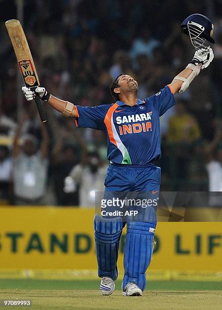 24 Sachin Tendulkar Odi 200 Photos and Premium High Res Pictures - Getty  Images