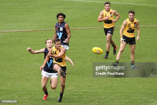 Brad Oldfield of WA kicks on goal during the 2018 NAB AFL Under-18 Championships match between Western Australia and Vic Metro at Optus Stadium on...