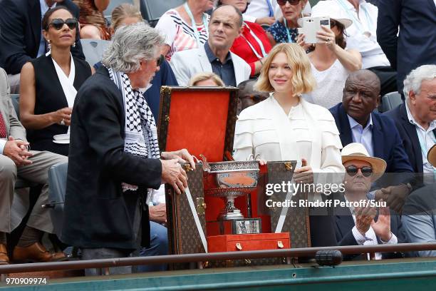 Musician Roger Waters and actress Lea Seydoux present the 'Mousquetaires' Cup and his Louis Vuitton trunk before the Men Final of the 2018 French...