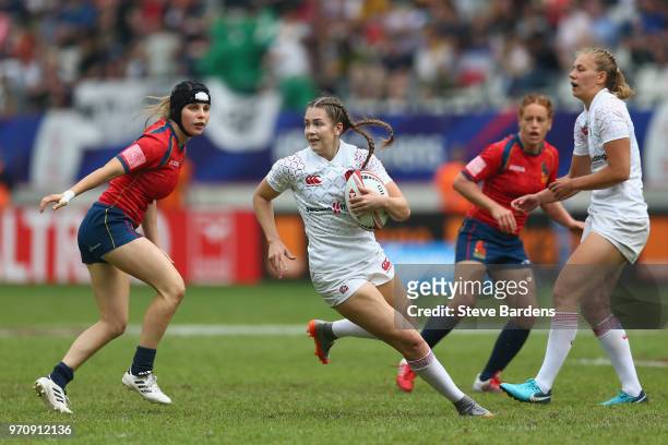 Holly Aitchison of England in action during Women's 7th place play off match between Spain and England during the HSBC Paris Sevens at Stade Jean...