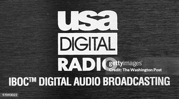 Slug-Techway /date- 2/5/99 - photog- CRAIG HERNDON/TWP. Reporter- summary-CEO of USA Digital Radio location- USA Offices in Columbia caption- some of...