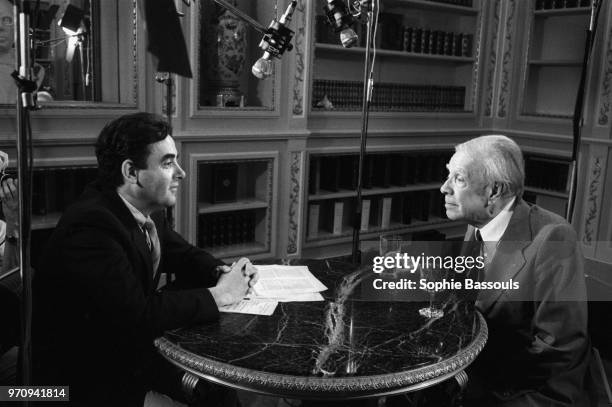 Argentine Author, Jorge Luis Borges, and french journalist Bernard Pivot, Paris, 21st October 1977