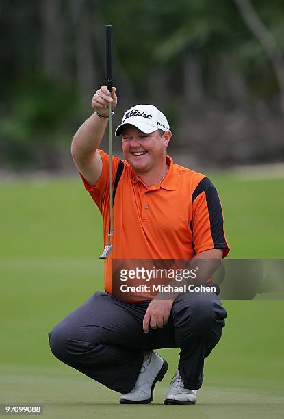 Jarrod Lyle of Australia lines up his putt during the second round of the Mayakoba Golf Classic at El Camaleon Golf Club held on February 19, 2010 in...