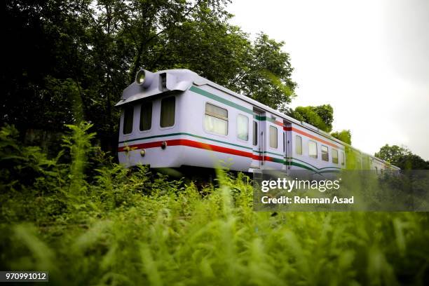 train - bangladesh business stock pictures, royalty-free photos & images