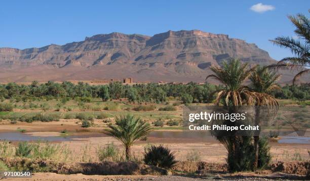 draa valley - zagora imagens e fotografias de stock