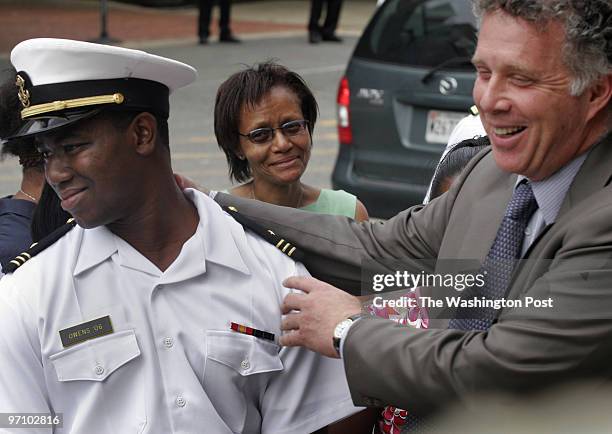 Josephm 182375--ME/OWENS--DATE-07/21/06-- Navy Yard Southeast--PHOTOGRAPHER-MARVIN JOSEPH/TWP--CAPTION-Midshipman Lamar Owens was aquitted of all...