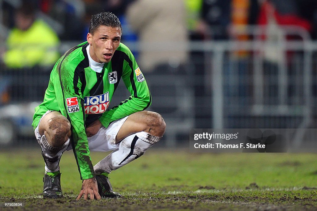 SC Paderborn v TSV 1860 Muenchen - 2. Bundesliga