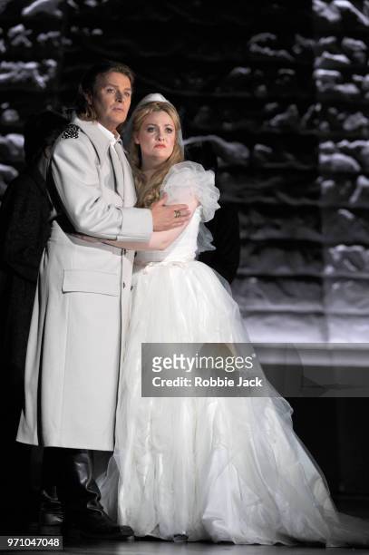 Jennifer Davis as Elsa von Brabant and Klaus Florian Vogt as Lohengrin in Richard Wagner's Lohengrin directed by David Alden and conducted by Andris...
