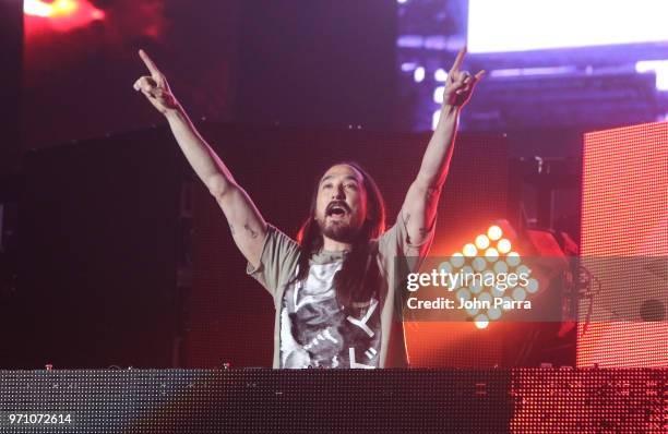 Steve Aoki performs at Mix Live! Presented by Uforia at American Airlines Arena on June 9, 2018 in Miami, Florida.